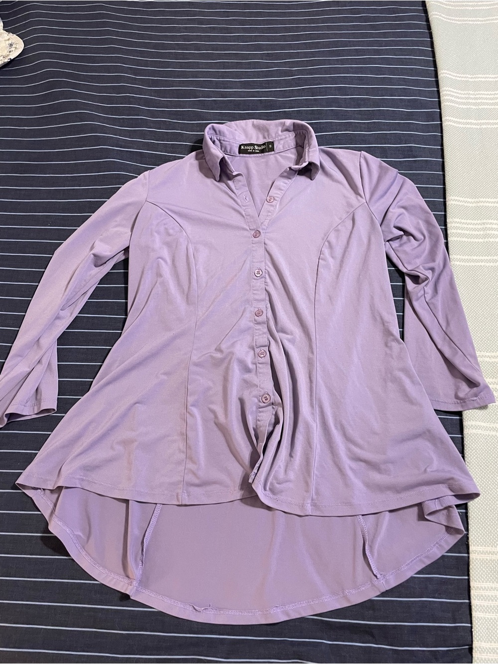 Lavender Button-Front Longline Women's Shirt